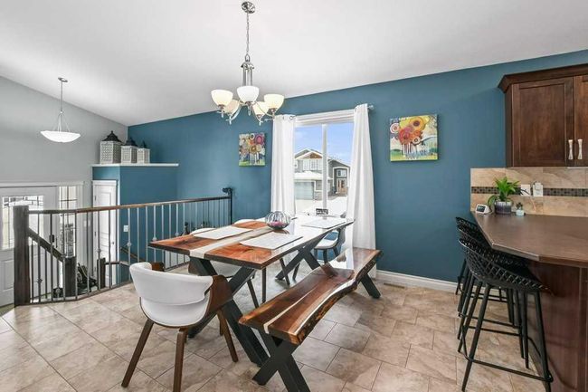 196 Cedar Square, House other with 3 bedrooms, 2 bathrooms and 4 parking in Blackfalds AB | Image 14