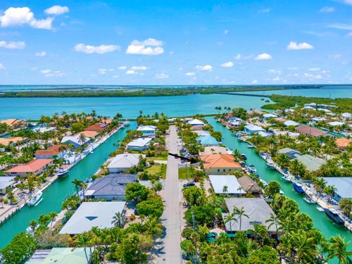 20889 7th Ave W, Cudjoe Key, FL, 33042-4014 | Card Image