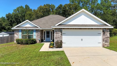 20 Summit View Dr, Perkinston, MS, 39573-4092 | Card Image
