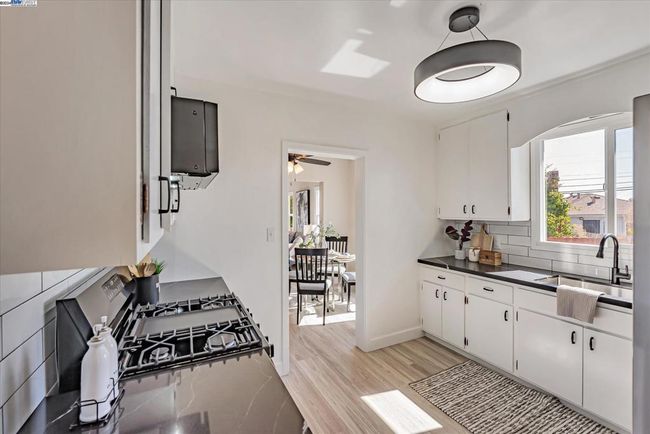 2715 Frazier Ave, House other with 3 bedrooms, 1 bathrooms and 1 parking in Oakland CA | Image 10