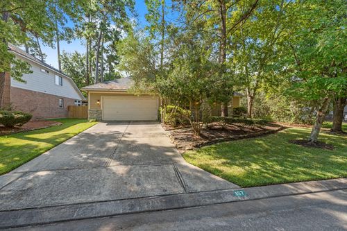 167 N Whistlers Bend Cir, Conroe, TX, 77384-5052 | Card Image