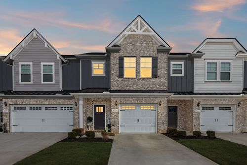 3721 Hunter Bryce Ln, Rockvale, TN, 37153-2100 | Card Image