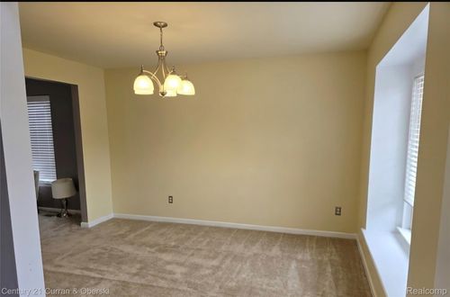 23756 Waterview Dr, New Boston, MI, 48164-7805 | Card Image