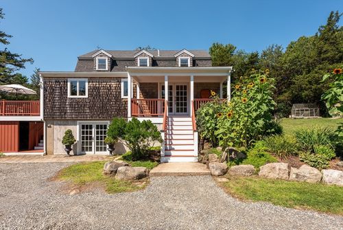 8 Lufkin Point Rd, Essex, MA, 01929-1022 | Card Image