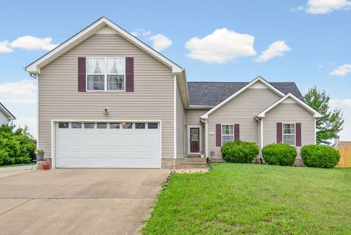 3795 Madeline Ct, Clarksville, TN, 37042-1597 | Card Image