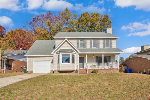 529 Old Farm Rd, Fayetteville, NC, 28314-1318 | Card Image