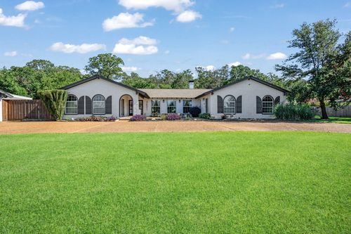 3601 Holly St, Denison, TX, 75020-3713 | Card Image