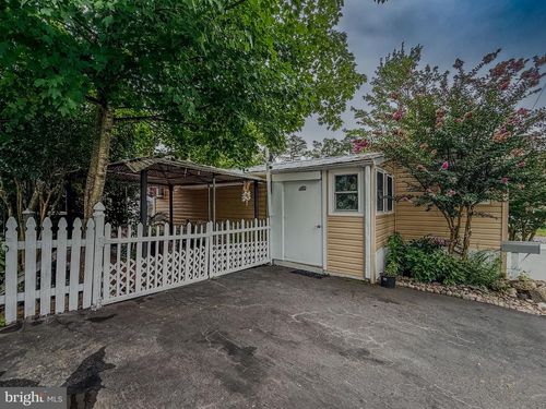 4305 Mobile Ct, Fairfax, VA, 22030-5512 | Card Image