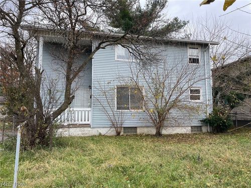 3029 E 73rd St, Cleveland, OH, 44104-4166 | Card Image