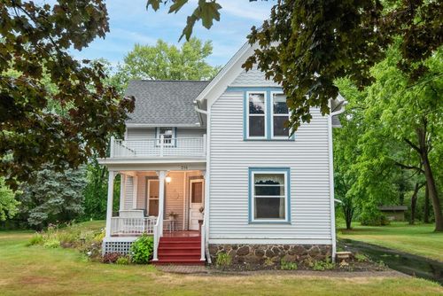 216 W Main Street, Wales, WI, 53183 | Card Image