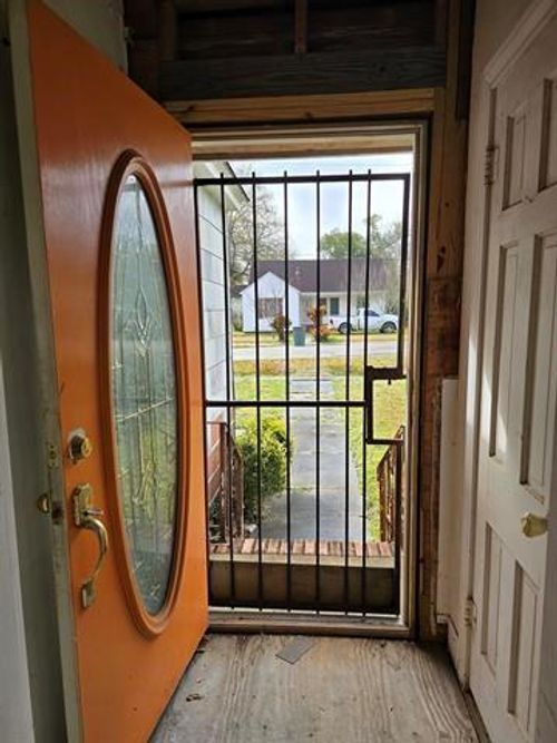1310 Pipkin St, Beaumont, TX, 77705-2057 | Card Image