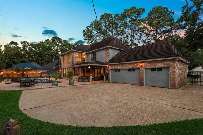 9410 Windrush Dr, House other with 4 bedrooms, 4 bathrooms and 3 parking in Spring TX | Image 38