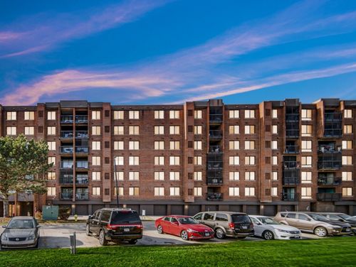 122-500 Park Ave, Calumet City, IL, 60409-5032 | Card Image