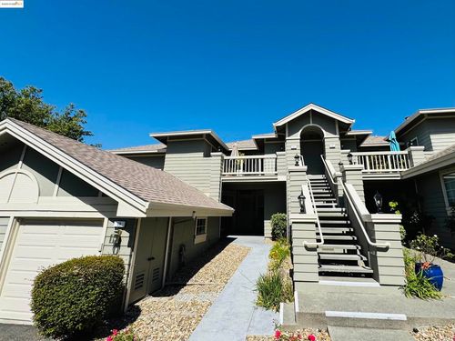 61 Bridle Path Ln, Novato, CA, 94945-1473 | Card Image