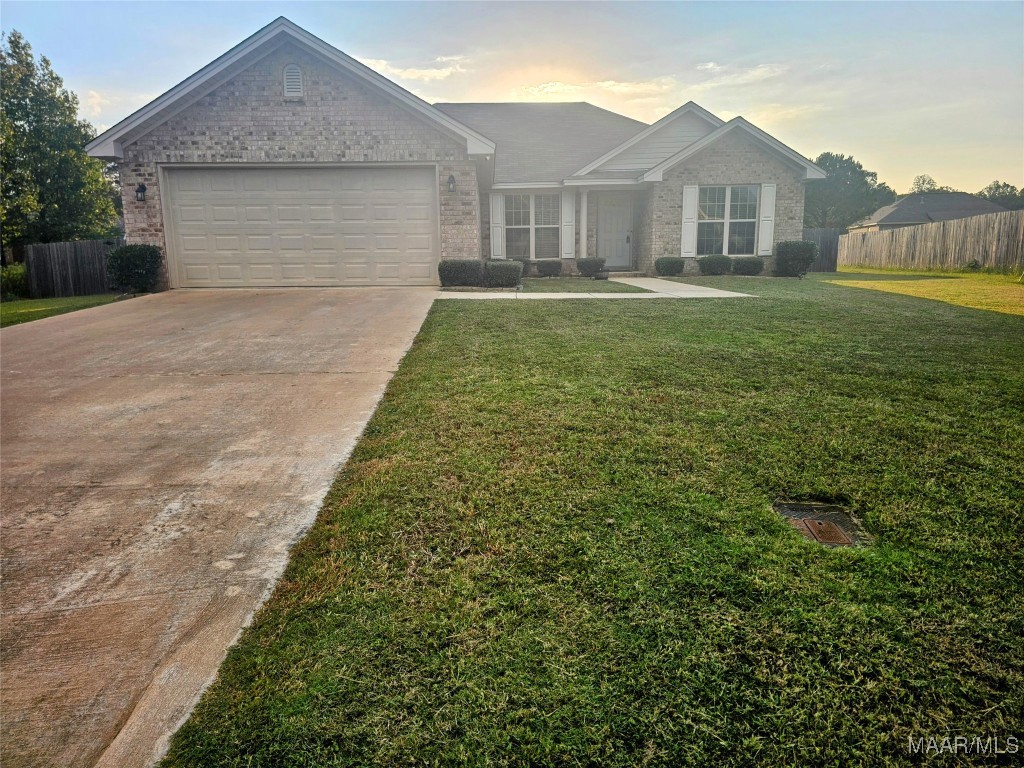 Cotton Terrace Ct, Deatsville, AL 36022