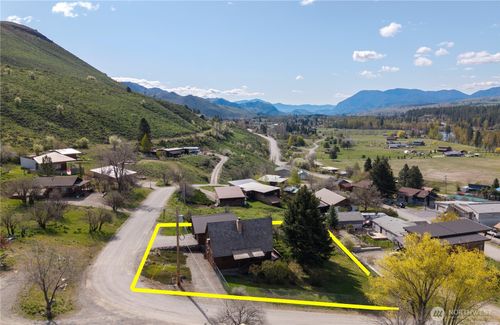 417 Perry St, Winthrop, WA, 98862-5809 | Card Image
