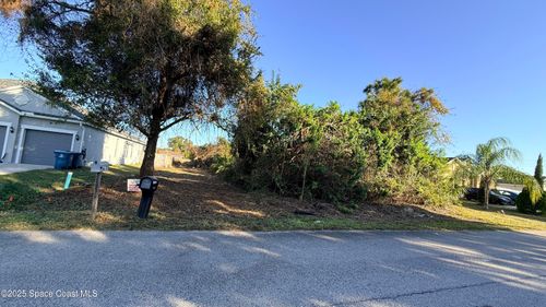 475 Alesio Ave Se, Palm Bay, FL, 32909-4154 | Card Image