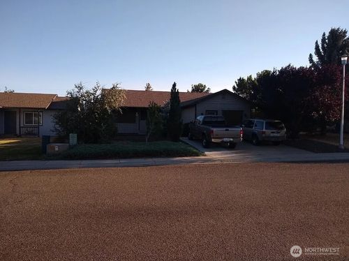 807 E White Birch Ave, Ellensburg, WA, 98926-2287 | Card Image