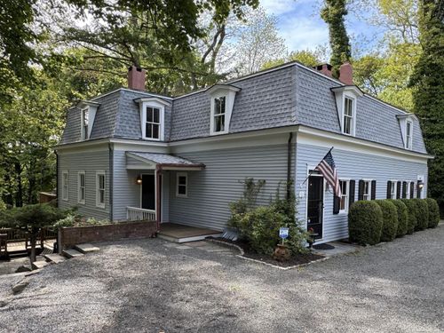 47 Hollow Tree Ridge Rd, Darien, CT, 06820-5033 | Card Image