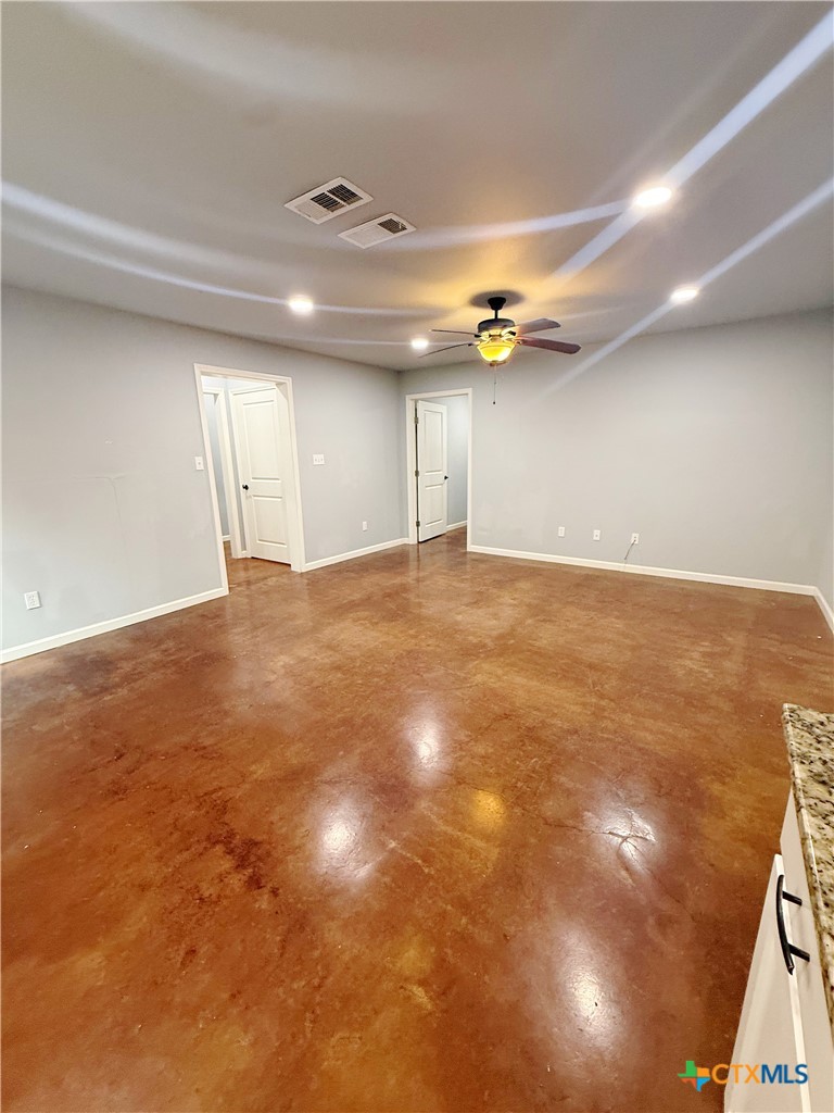 Residential Lease in Bartlett 3