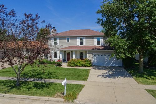 4 Lexis Ct, Bloomington, IL, 61704-4814 | Card Image