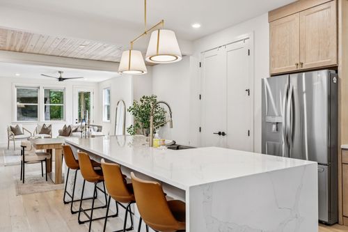 a-624 Benton Ave, Nashville, TN, 37204-2304 | Card Image