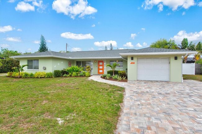2473 Davis Blvd, House other with 3 bedrooms, 2 bathrooms and null parking in Sarasota FL | Image 38