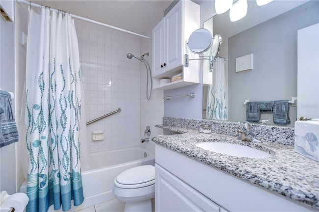 UNIT-109 - 8198 Terrace Garden Dr N, Condo with 2 bedrooms, 2 bathrooms and null parking in ST PETERSBURG FL | Image 19