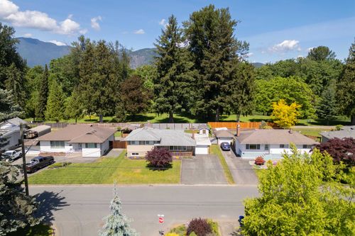 45741 Berkeley Ave, Chilliwack, BC, V2P3N1 | Card Image