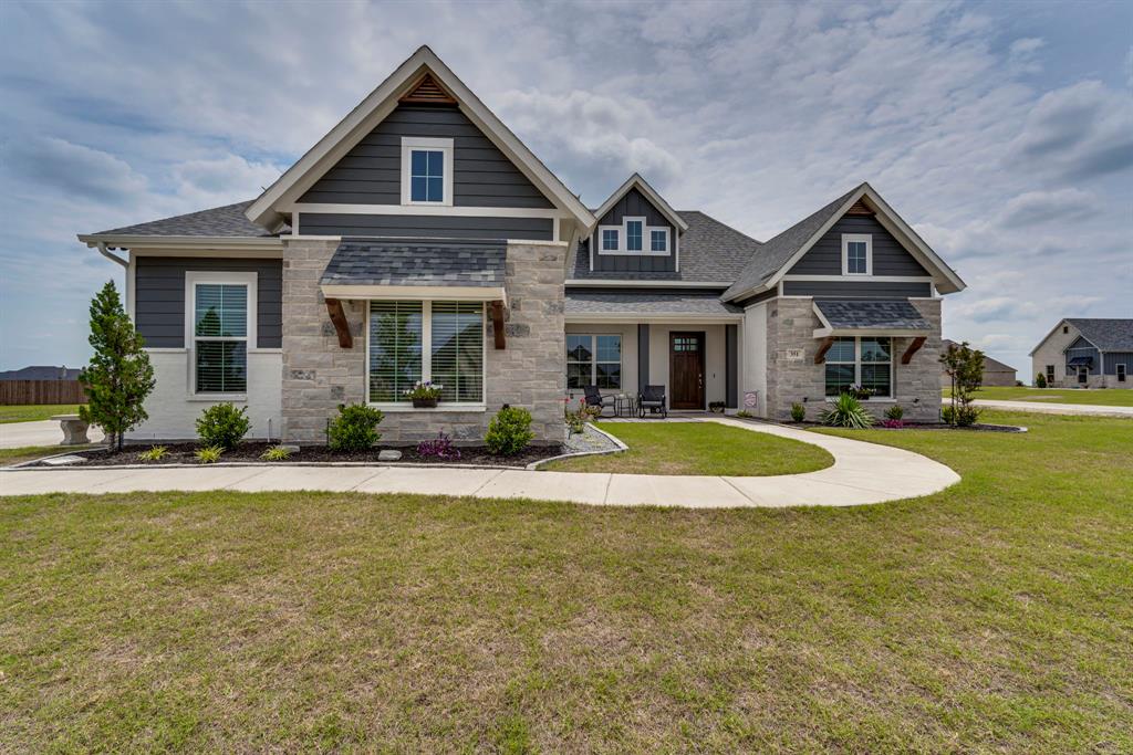 Hero Ct, Waxahachie, TX 75167