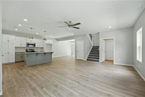 801 Highland Dr, Edwardsville, KS, 66111 | Card Image
