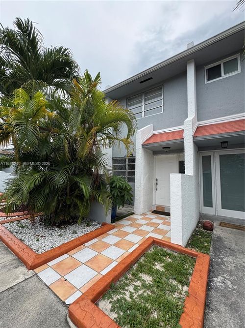 c-11431 Sw 7th Ter, Miami, FL, 33174-1035 | Card Image