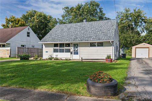 162 N Beverly Ave, Youngstown, OH, 44515-2824 | Card Image