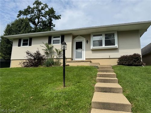 110 Locust Dr, Barnesville, OH, 43713-1408 | Card Image