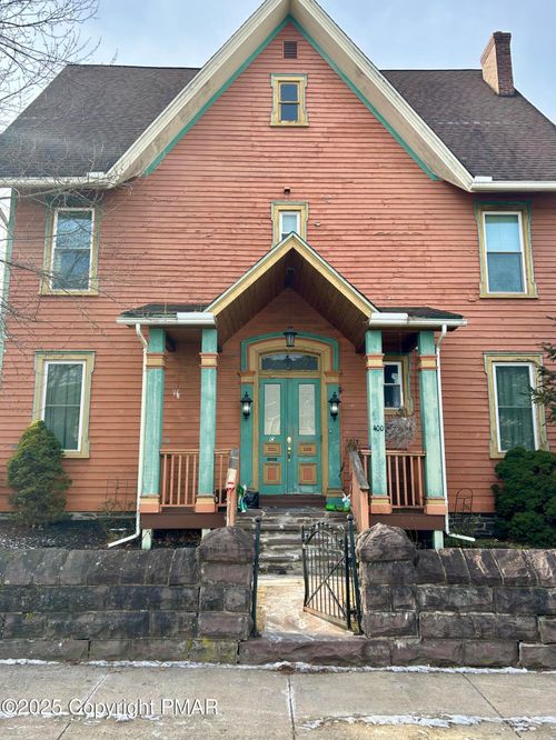 apt-a-400 Towanda St, White Haven, PA, 18661-1525 | Card Image