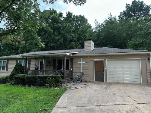 3130 Mangum Dr, Cumming, GA, 30041-8796 | Card Image