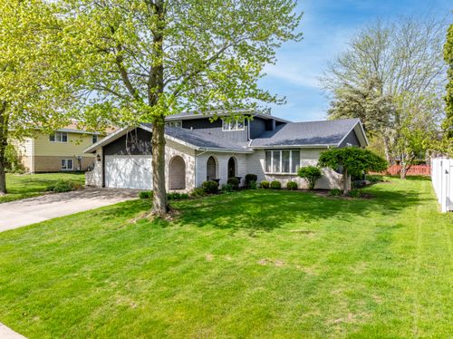 8764 Clark Pl, Crown Point, IN, 46307-1663 | Card Image