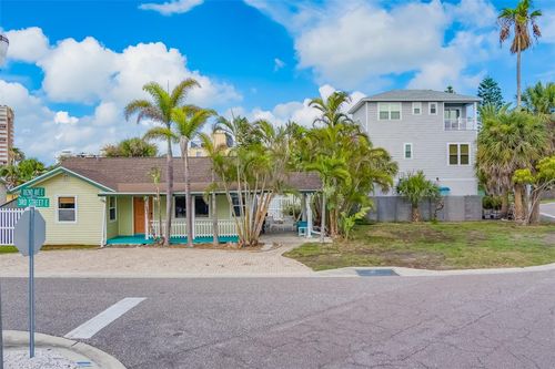18198 3rd St E, REDINGTON SHORES, FL, 33708-1006 | Card Image