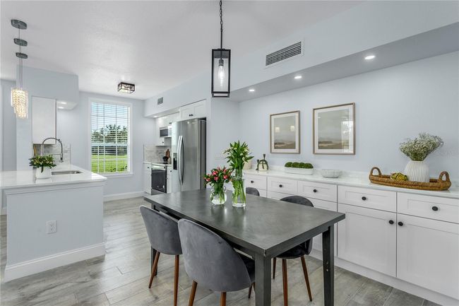 10520 - 10520 White Lake Ct, Condo with 2 bedrooms, 2 bathrooms and null parking in TAMPA FL | Image 6