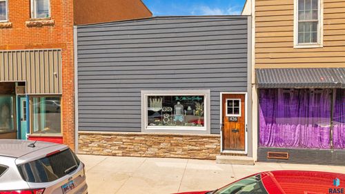 426 E 4th St Street, Dell Rapids, SD, 57022 | Card Image