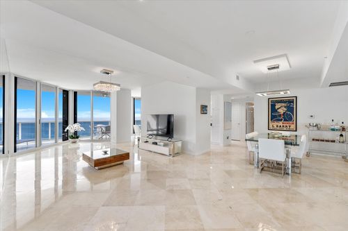 2505-3200 N Ocean Blvd, Fort Lauderdale, FL, 33308-7152 | Card Image