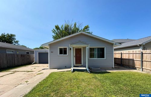 411 Nw 20th St, Lincoln, NE, 68528-1708 | Card Image