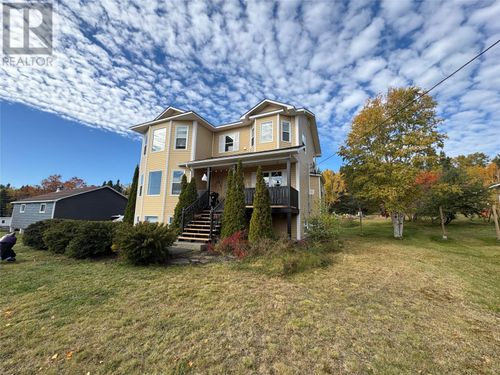 379 Main St, Peterview, NL, A0H1E0 | Card Image