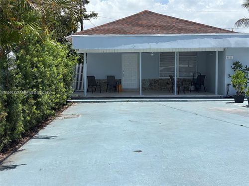 0-5011 Sw 5th St, Coral Gables, FL, 33134-1375 | Card Image