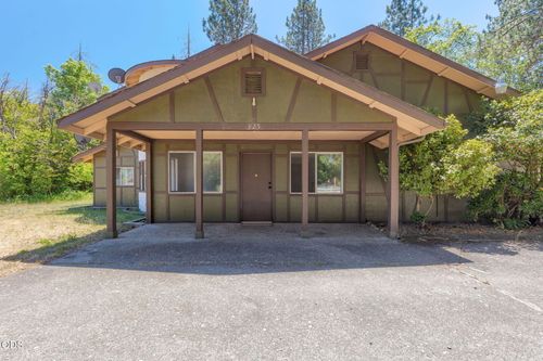 925 Meadow View Dr, Williams, OR, 97544-9655 | Card Image