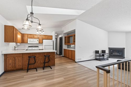 apt-4-14025 44th Pl N, Plymouth, MN, 55446-3633 | Card Image