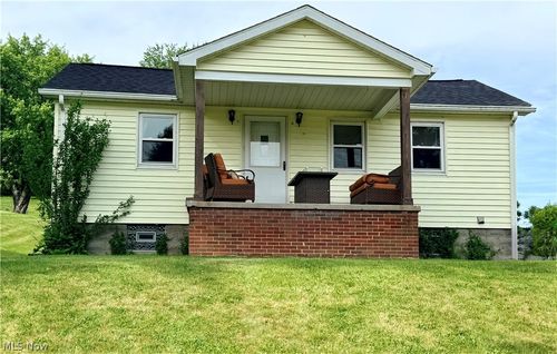 335 Culler Rd, Weirton, WV, 26062-2809 | Card Image