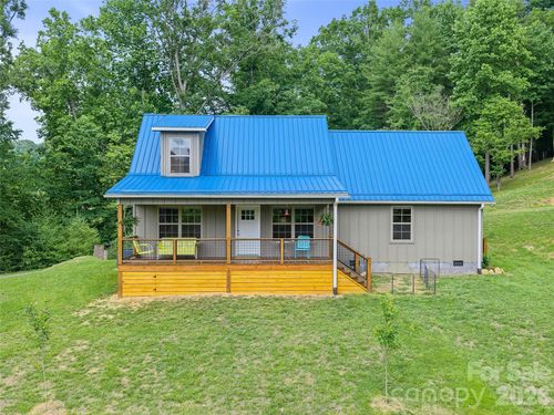 109 Tall Timber Ln, Green Mountain, NC, 28740-0049 | Card Image