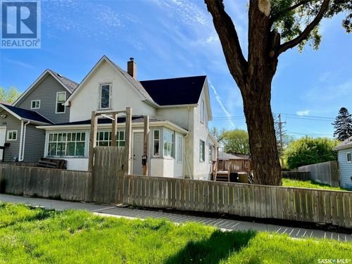 226 Av J N, Saskatoon, SK, S7L2J9 | Card Image