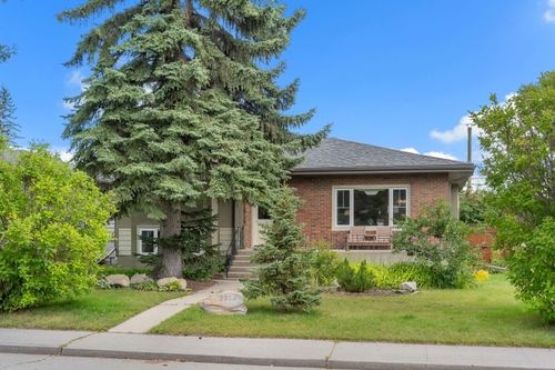 2204 Halifax Cres Nw, Calgary, AB, T2M4C9 | Card Image